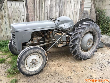 Early 50s Ferguson TEF20 tractor