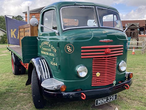 Commer QX mkII 1953