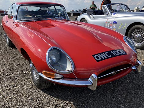 Jaguar E-type 1966 (Carmen Red)