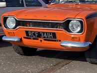 .. and the "dogbone" front grille - a typical Escort mk1 feature