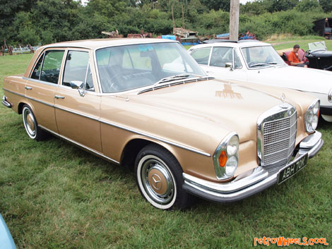 Mercedes 280SE 1971, Sandy Beige Metallic