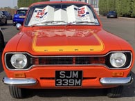 The "dogbone" front grille of the mk1