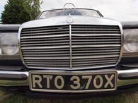 Mercedes 200 front grill detail